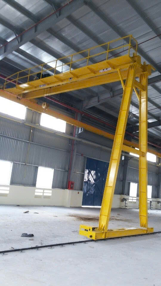 BÁN CỔNG TRỤC (SEMI GANTRY CRANE)
